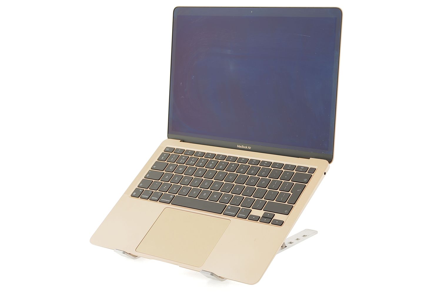 Apple MacBook Air 13″ 2020, i3 1.1 GHz, 8 GB, Intel Iris Plus 256 GB Gold - Отлично