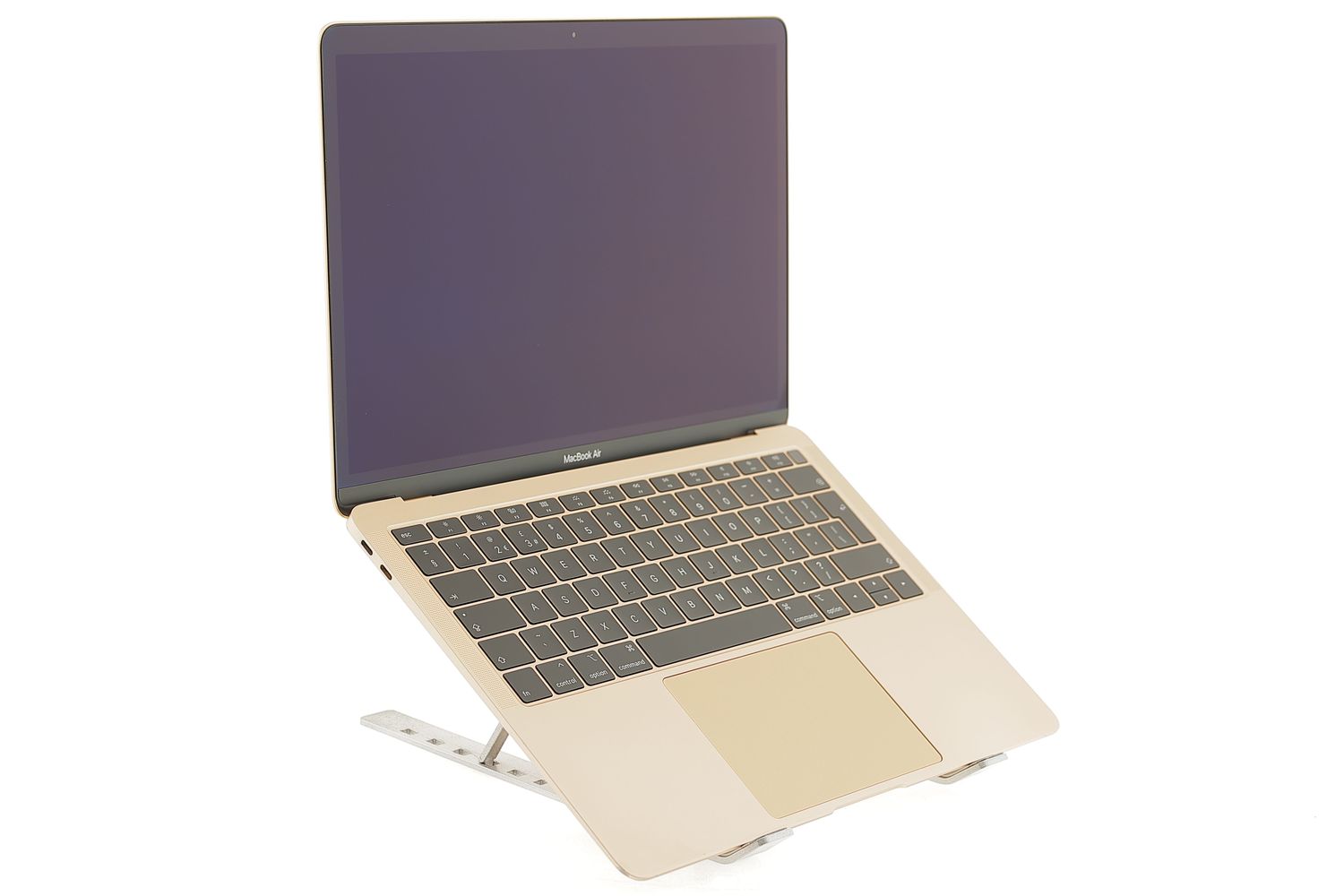 Apple MacBook Air 13″ 2019, i5 1.6 GHz, 8 GB, Intel UHD Graphics 617 256 GB Gold - Много добро