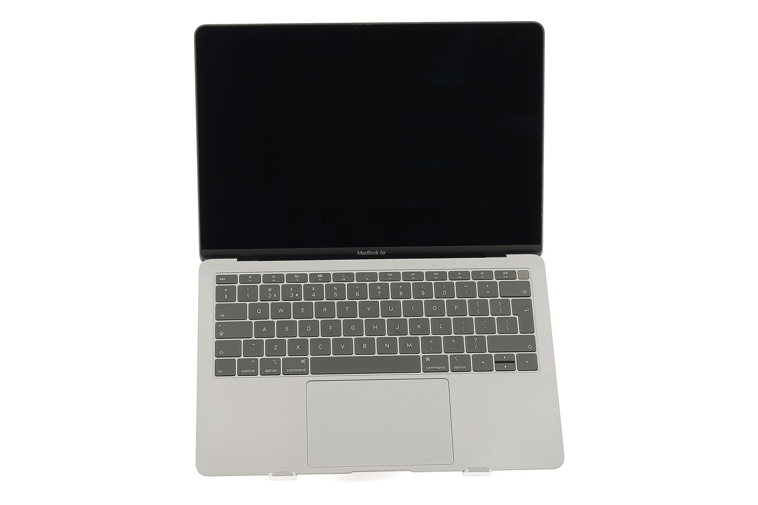 Apple MacBook Air 13″ 2018, i5 1.6 GHz, 8 GB, Intel UHD Graphics 617 256 GB Space Gray - Foarte bun