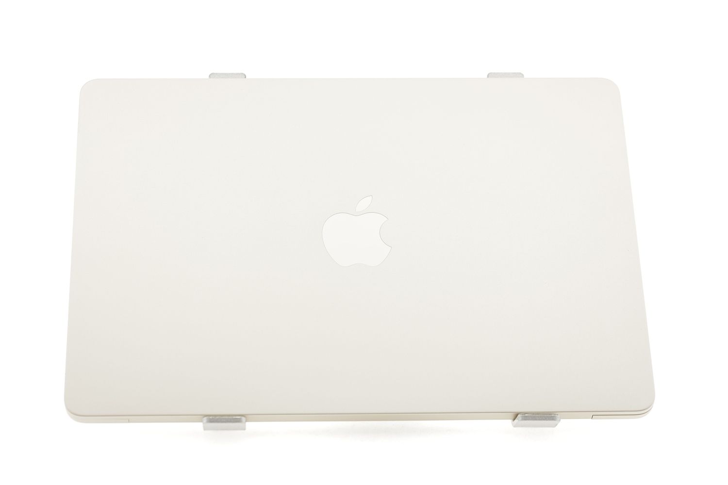 Apple MacBook Air 13″ 2022, M2 8 Cores, 8 GB, 8 core GPU 256 GB Starlight - Ca nou