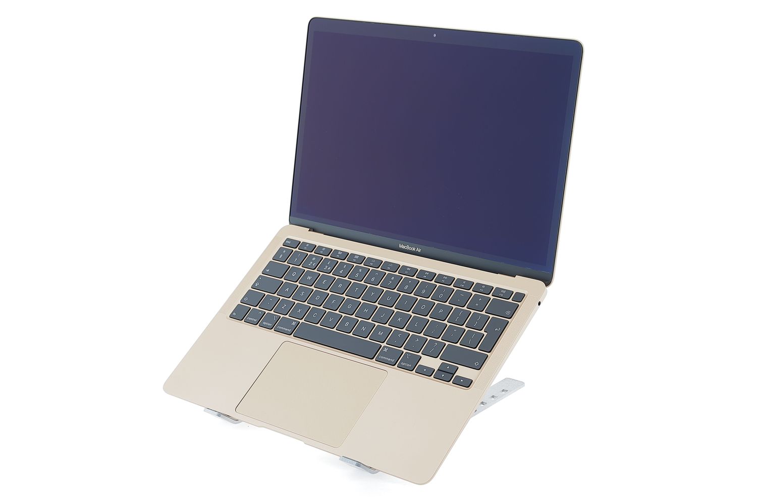 Apple MacBook Air 13″ 2020, M1 8 Cores, 8 GB, 7 core GPU, Gold