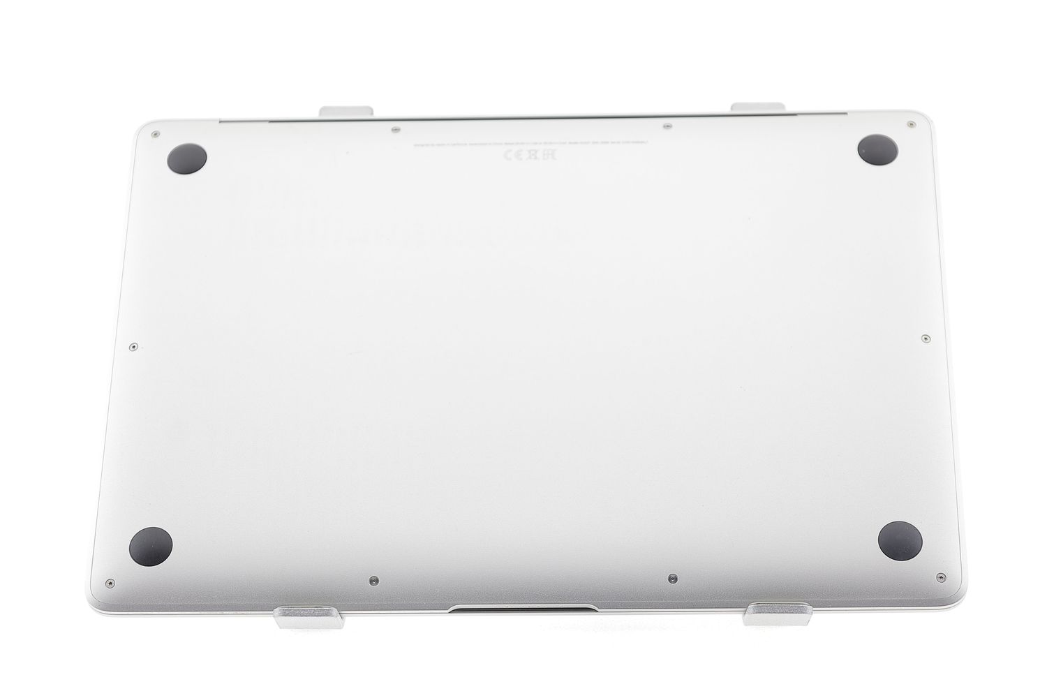 Apple MacBook Air 13″ 2020, M1 8 Cores, 8 GB, 7 core GPU 256 GB Silver - Excelent