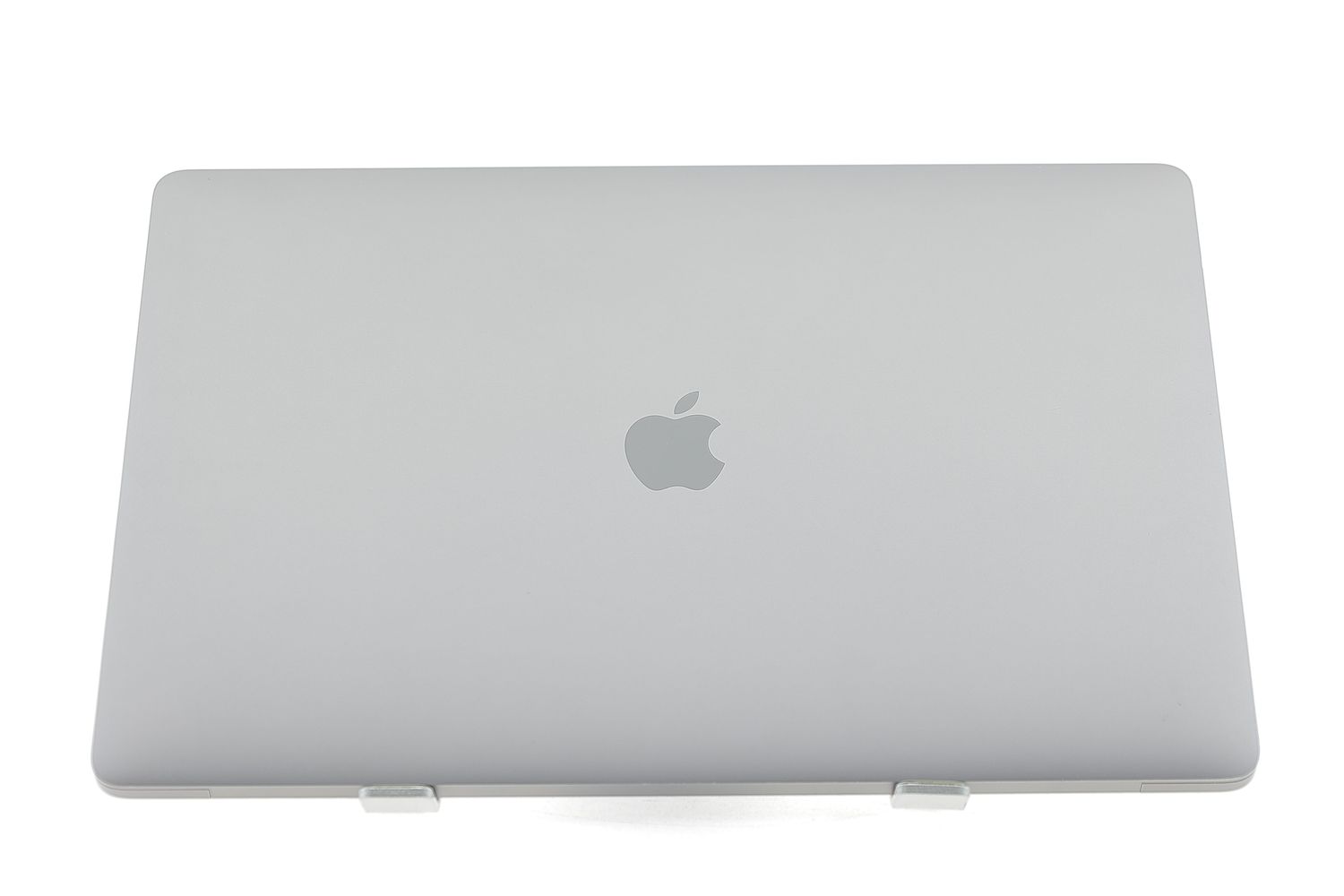 Apple MacBook Pro 15″ Touch Bar 2018, i7 2.6 GHz, 16 GB, AMD Radeon Pro 555X 256 GB Space Gray - Excelent