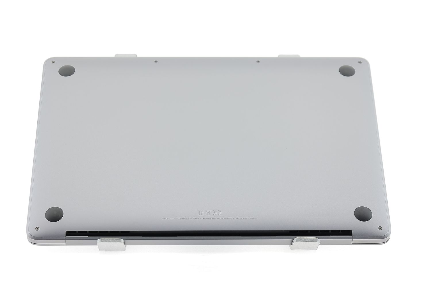 Apple MacBook Pro 13″ 2020, M1 8 Cores, 8 GB, 8 core GPU 512 GB Space Gray - Kiváló
