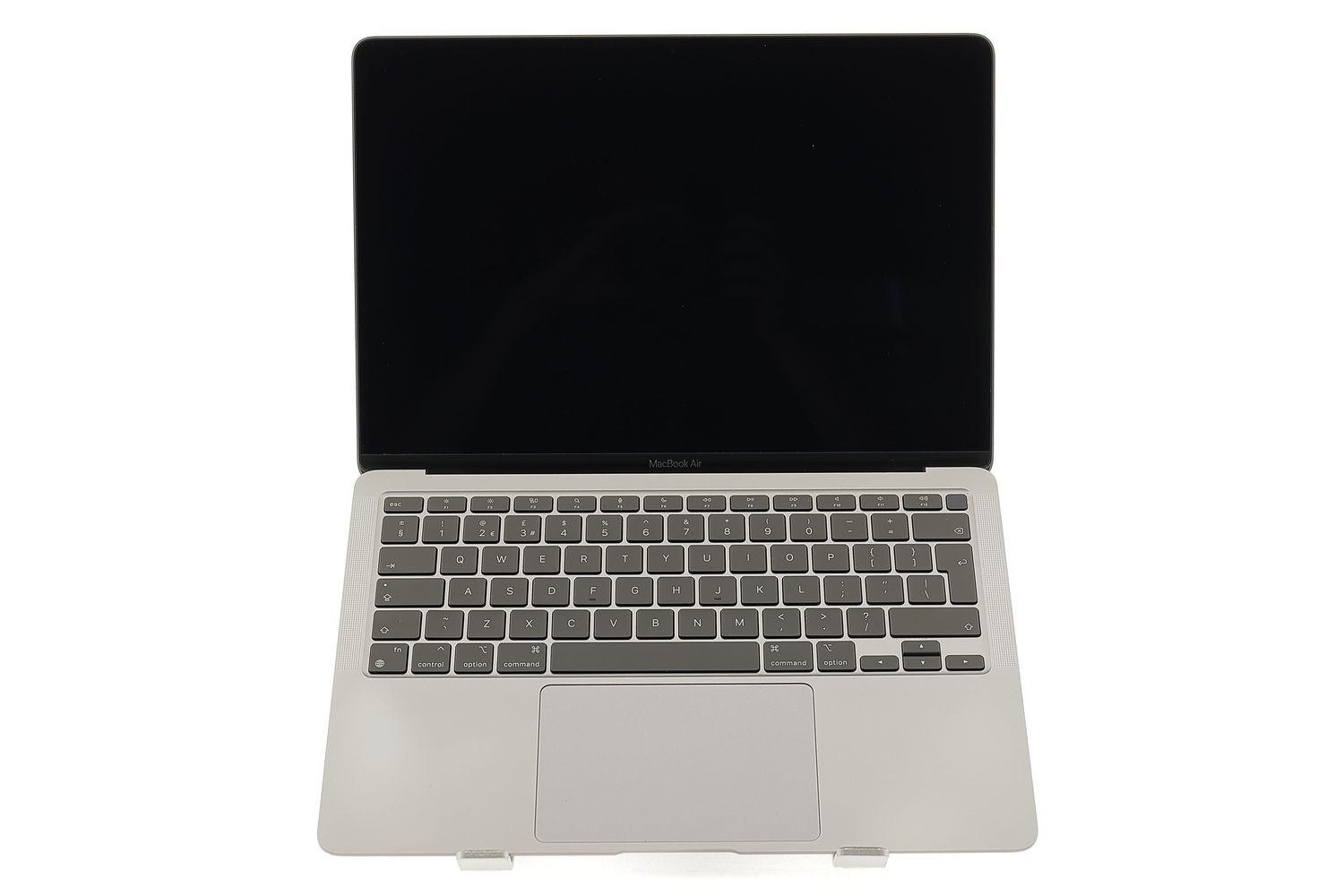 Apple MacBook Air 13″ 2020, M1 8 Cores, 16 GB, 7 core GPU 256 GB Space Gray - Kiváló