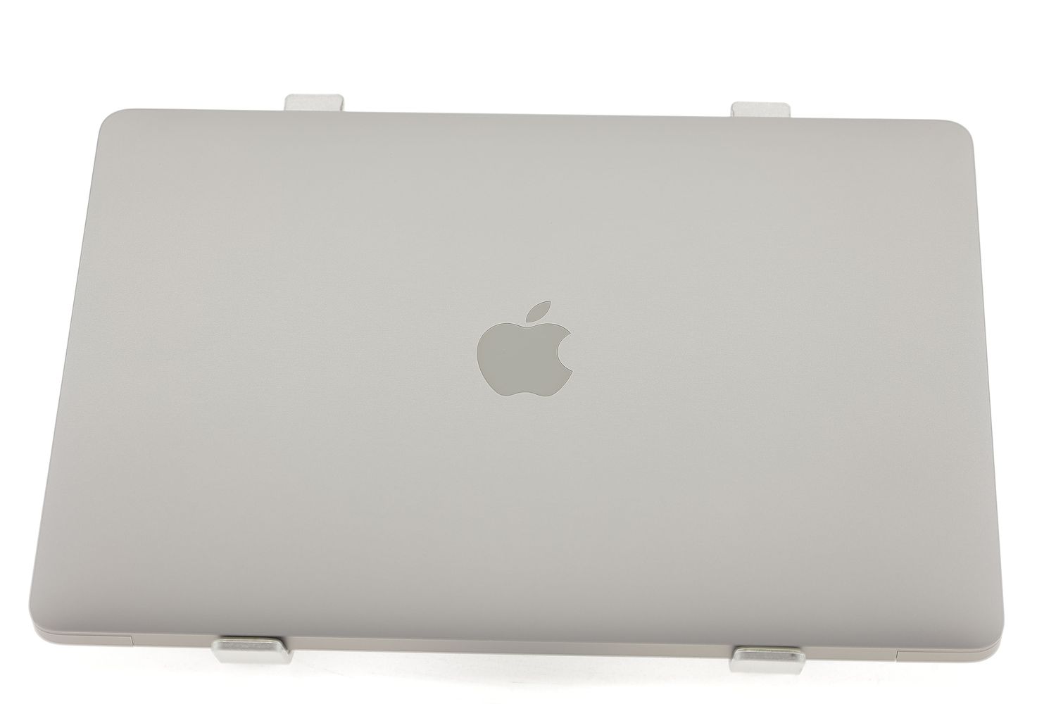 Apple MacBook Air 13″ 2020, M1 8 Cores, 8 GB, 8 core GPU 512 GB Space Gray