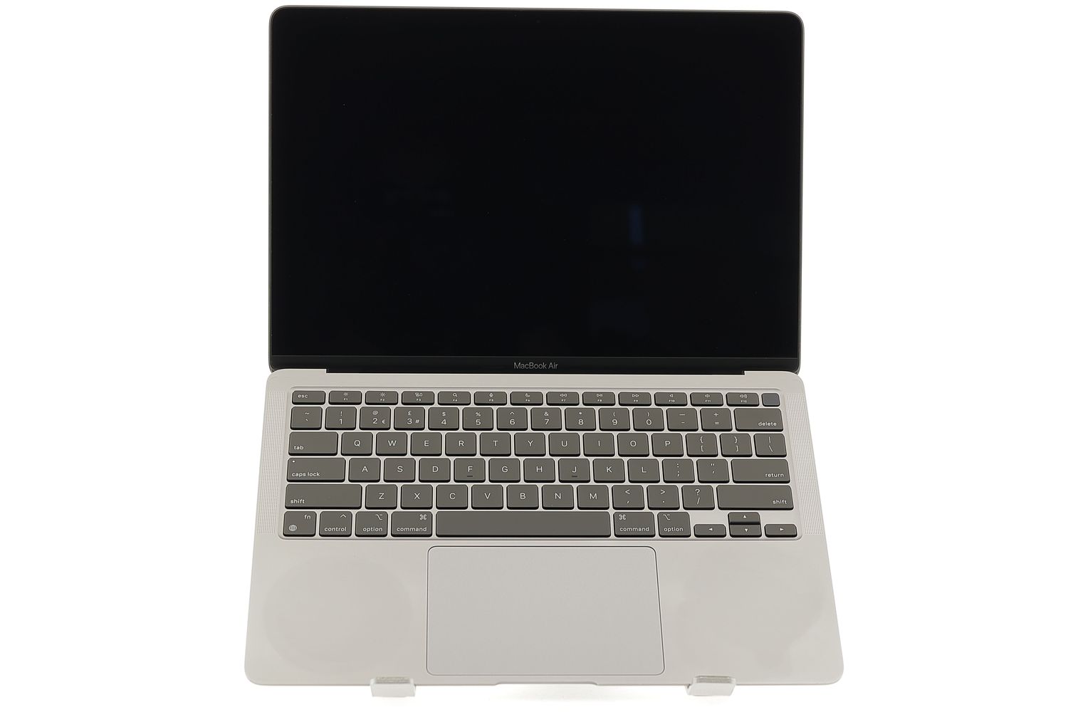 Apple MacBook Air 13″ 2020, i3 1.1 GHz, 8 GB, Intel Iris Plus 256 GB Space Gray - Отлично