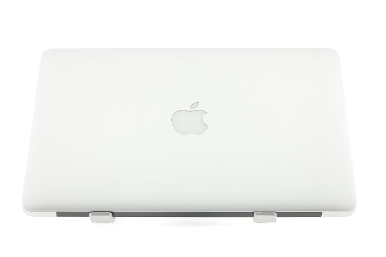 Apple MacBook Air 13″ 2017, i5 1.8 GHz, 8 GB, HD Graphics 6000 128 GB Silver - Като нов