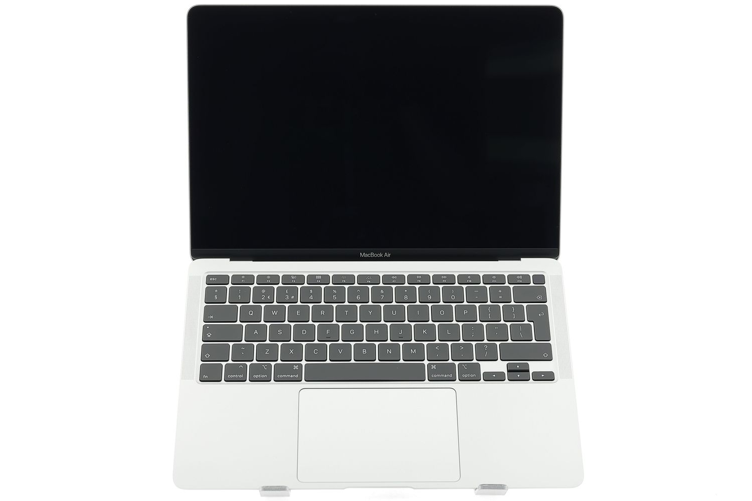 Apple MacBook Air 13″ 2020, i7 1.2 GHz, 8 GB, Intel Iris Plus 256 GB Silver - Отлично