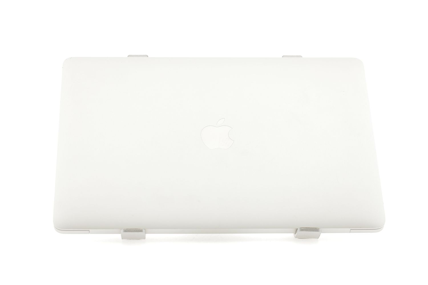 Apple MacBook Pro 13″ 2020, M1 8 Cores, 8 GB, 8 core GPU 512 GB Silver - Excelent