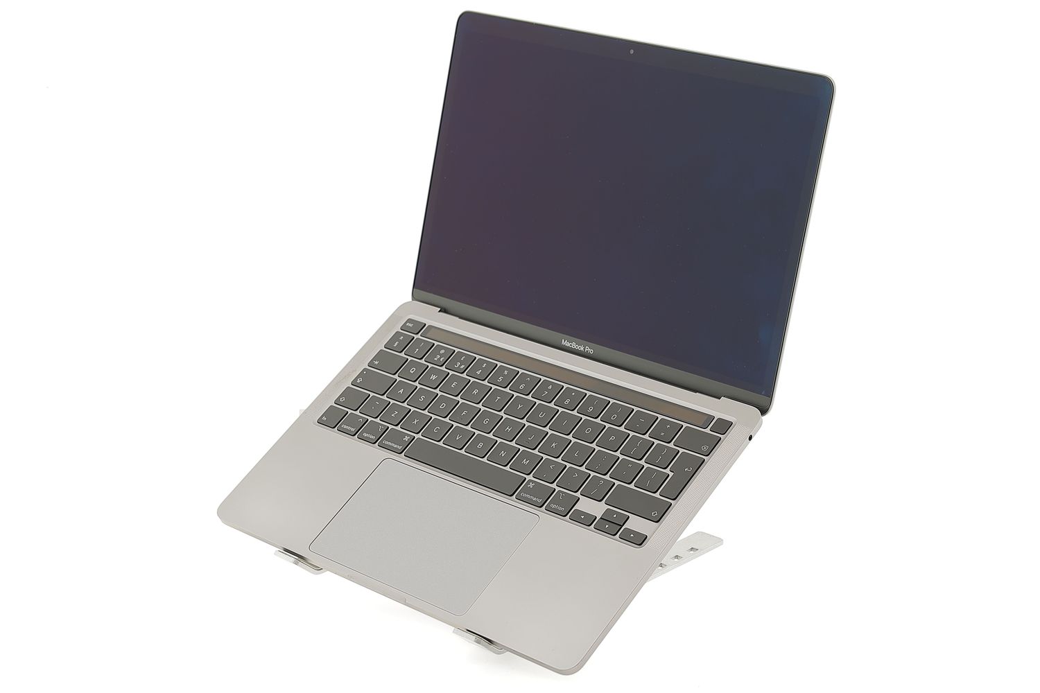 Apple MacBook Pro 13″ Touch Bar 2020, i5 1.4 GHz, 8 GB, Intel Iris Plus Graphics 645 256 GB Space Gray - Като нов