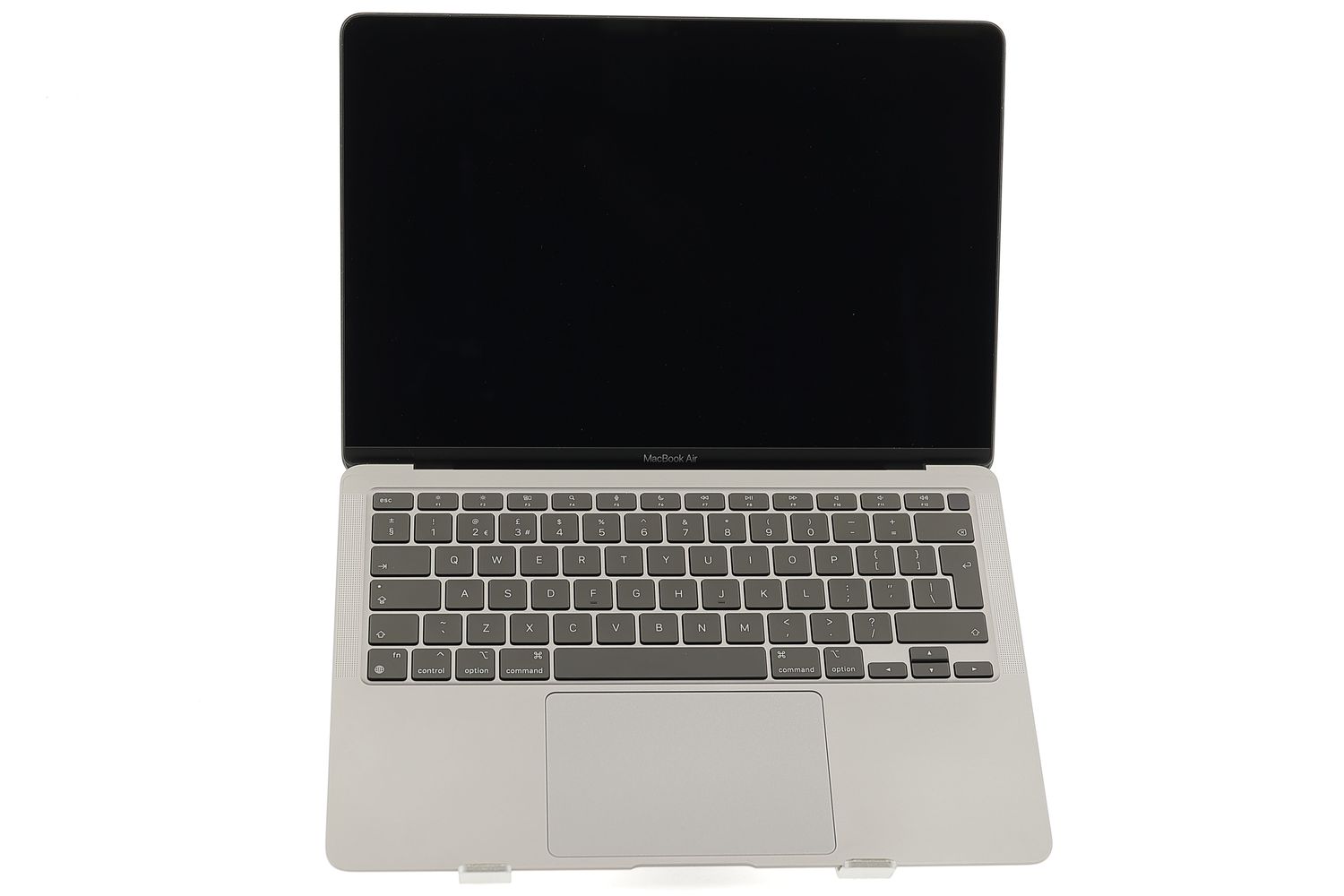 Apple MacBook Air 13″ 2020, M1 8 Cores, 8 GB, 8 core GPU 512 GB Space Gray - Kiváló
