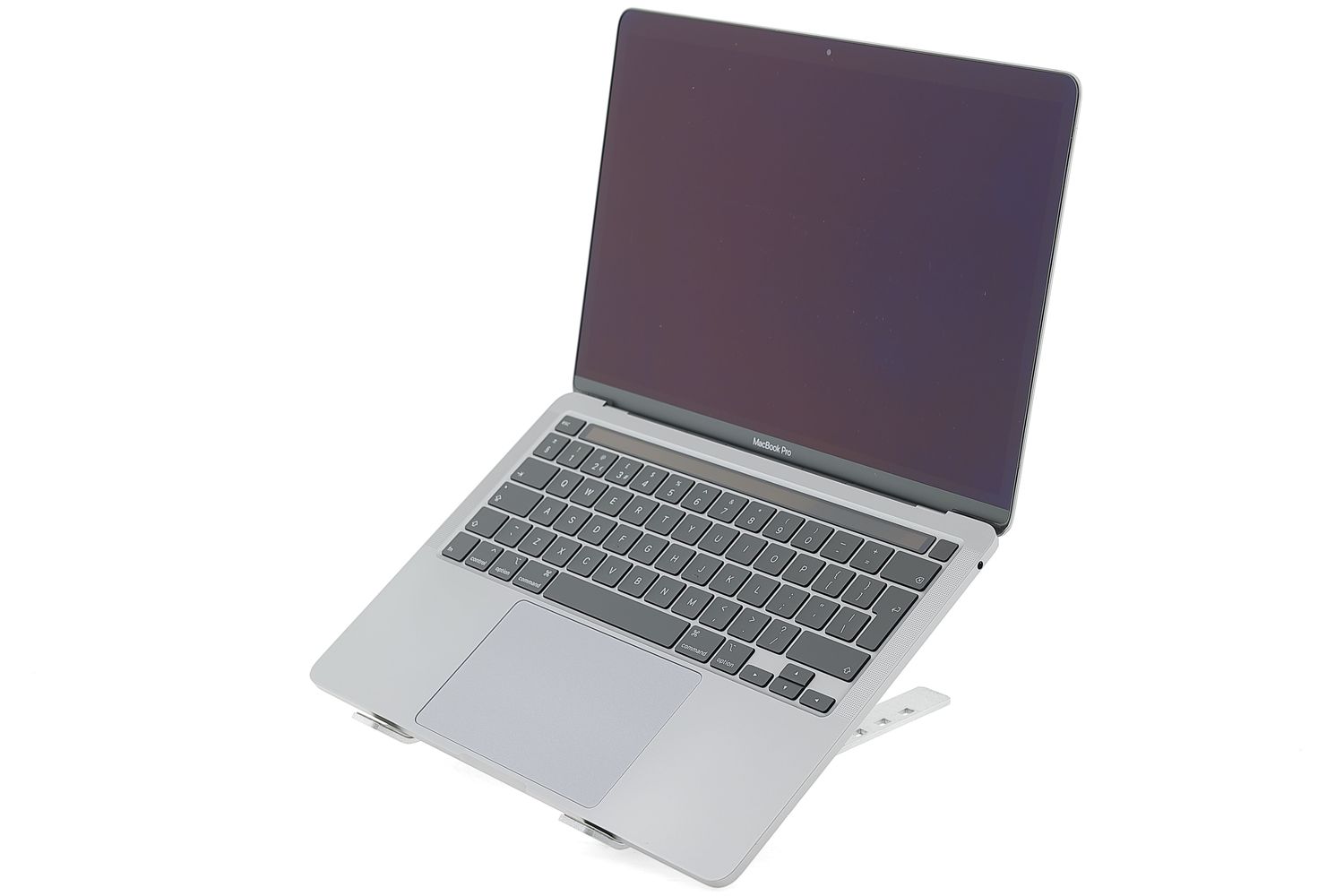 Apple MacBook Pro 13″ 2020, M1 8 Cores, 8 GB, 8 core GPU 256 GB Space Gray - Jó