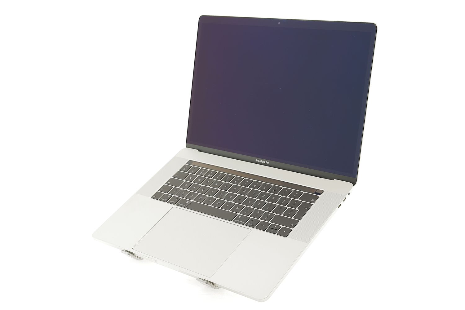 Apple MacBook Pro 15″ Touch Bar 2019, i7 2.6 GHz, 16 GB, AMD Radeon Pro 555X 256 GB Silver