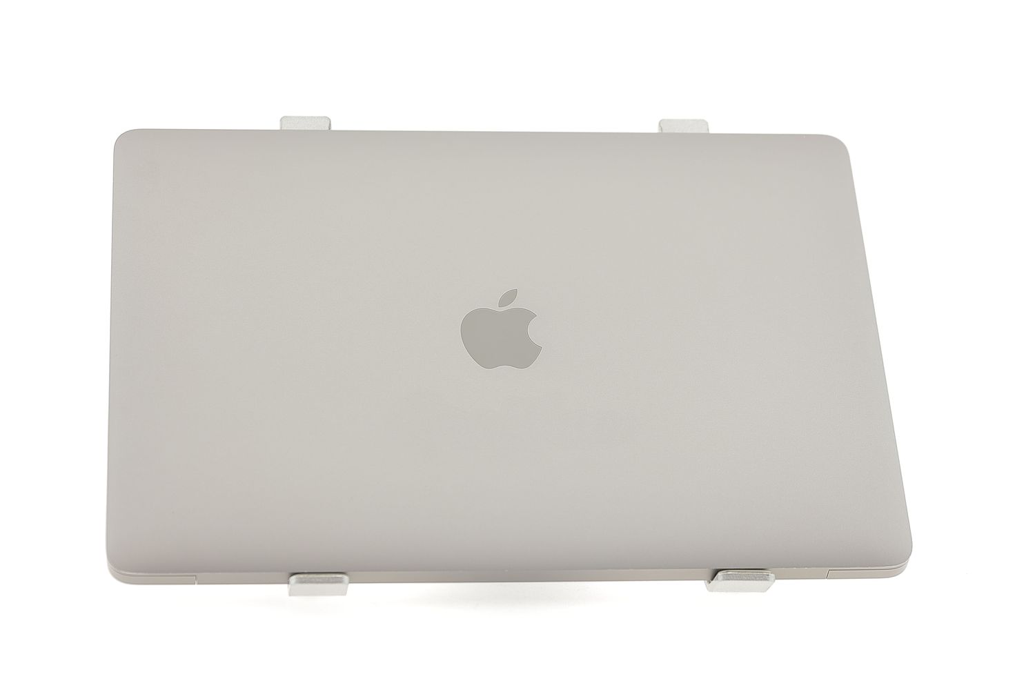 Apple MacBook Air 13″ 2020, M1 8 Cores, 8 GB, 7 core GPU, Space