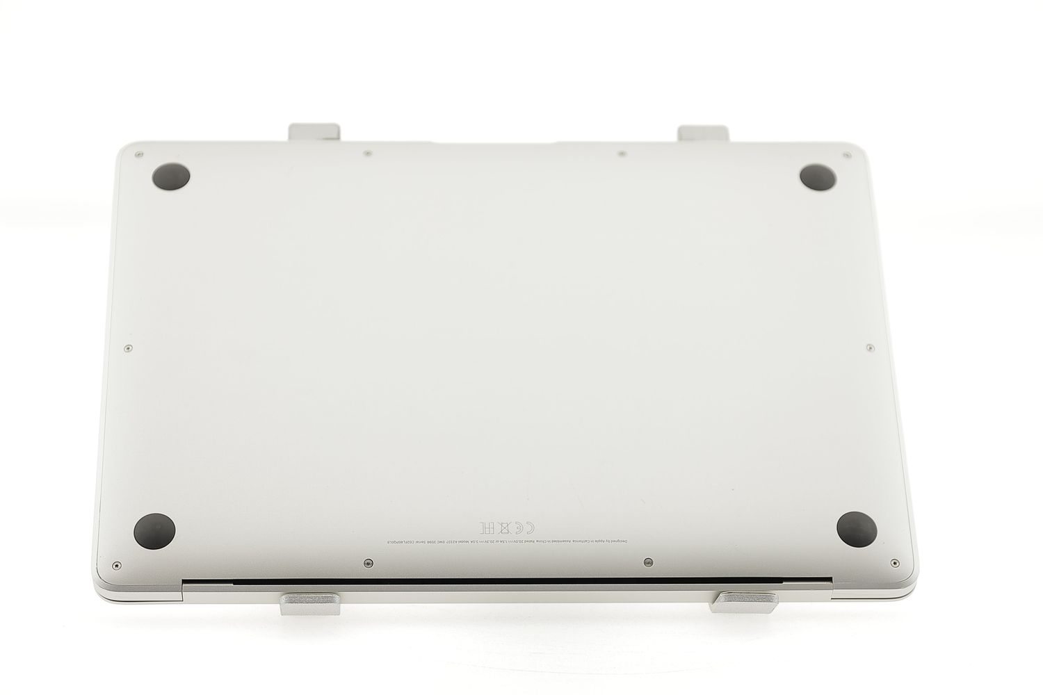 Apple MacBook Air 13″ 2020, M1 8 Cores, 8 GB, 8 core GPU 512 GB Silver - Nagyon jó