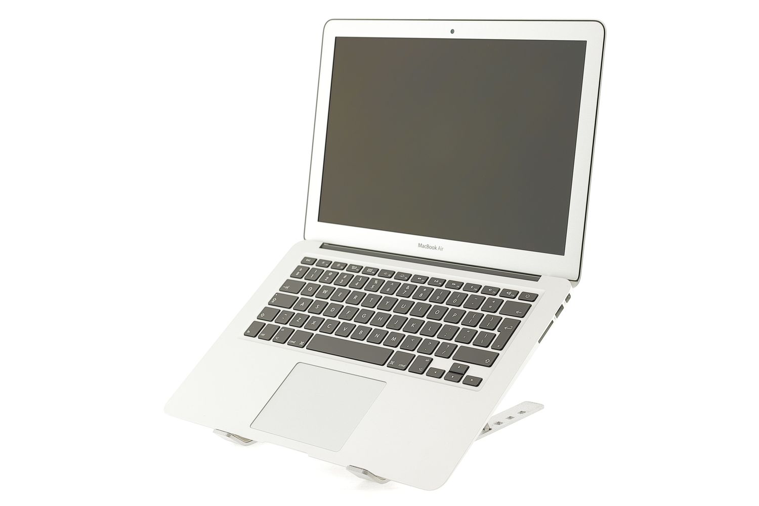 Apple MacBook Air 13″ 2017, i5 1.8 GHz, 8 GB, HD Graphics 6000 256 GB Silver - Ca nou