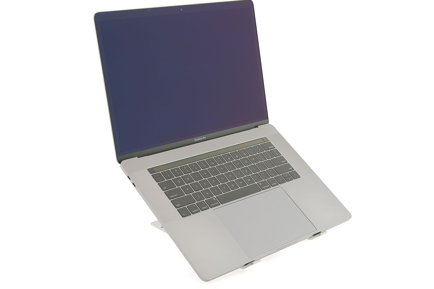 Apple MacBook Pro 15″ Touch Bar 2019, i7 2.6 GHz, 16 GB, AMD Radeon Pro 555X 256 GB Space Gray - Като нов