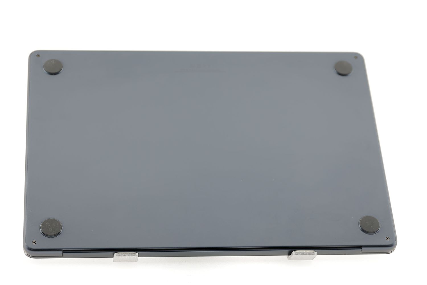 Apple MacBook Air 15″ 2023, M2 8 Cores, 8 GB, 10 core GPU 512 GB Midnight - Foarte bun