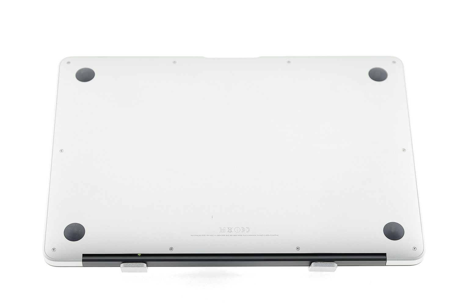 Apple MacBook Air 13″ 2017, i5 1.8 GHz, 8 GB, HD Graphics 6000 256 GB Silver - Като нов