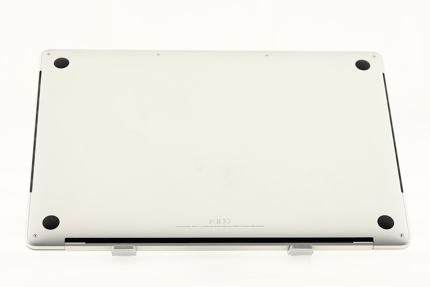 Apple MacBook Pro 15″ Touch Bar 2019, i9 2.3 GHz, 16 GB, AMD