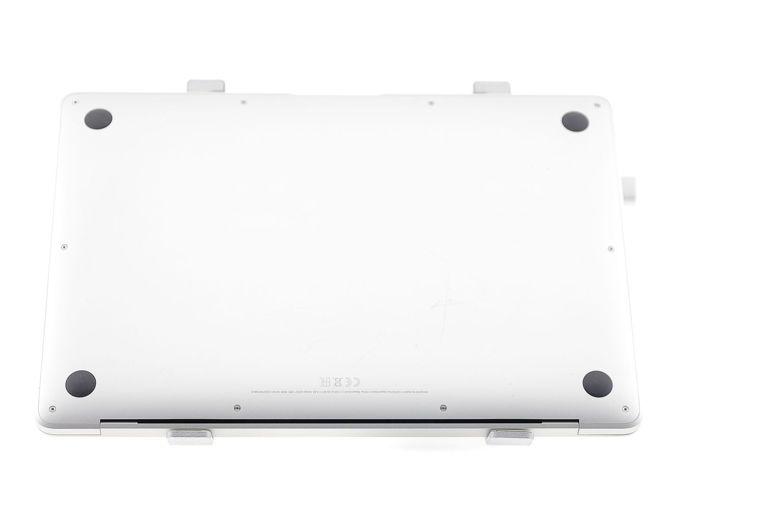 Apple MacBook Air 13″ 2020, M1 8 Cores, 8 GB, 8 core GPU 512 GB Silver - Nagyon jó