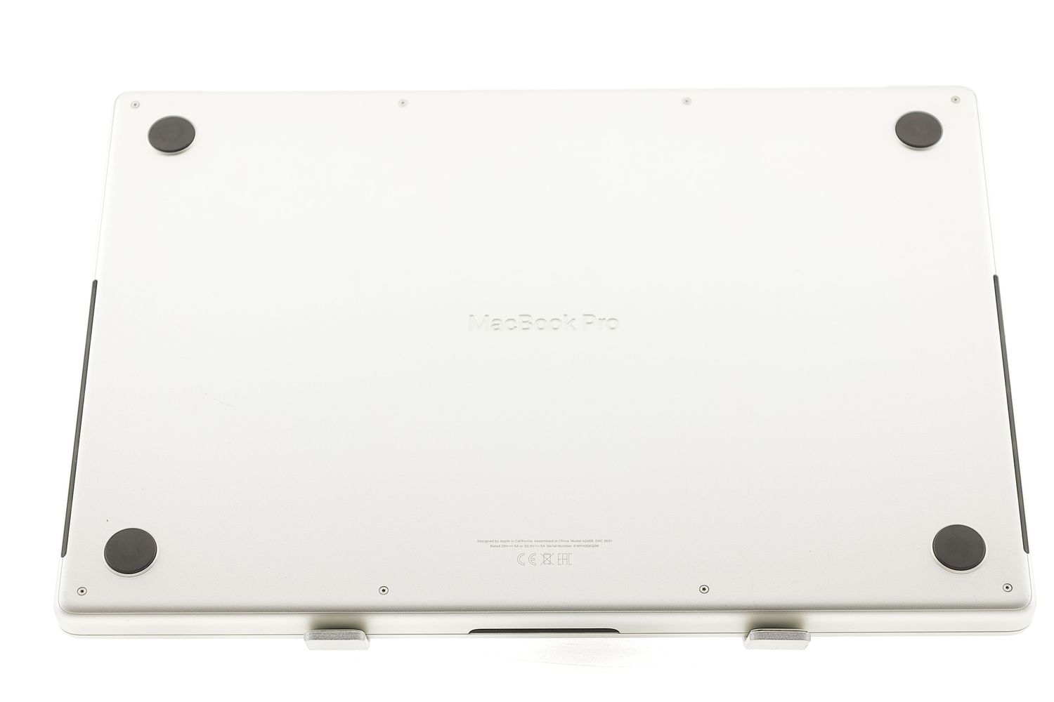 Apple MacBook Pro 16″ 2021, M1 Pro 10 Cores, 16 GB, 16 core GPU 512 GB Silver - Újszerű
