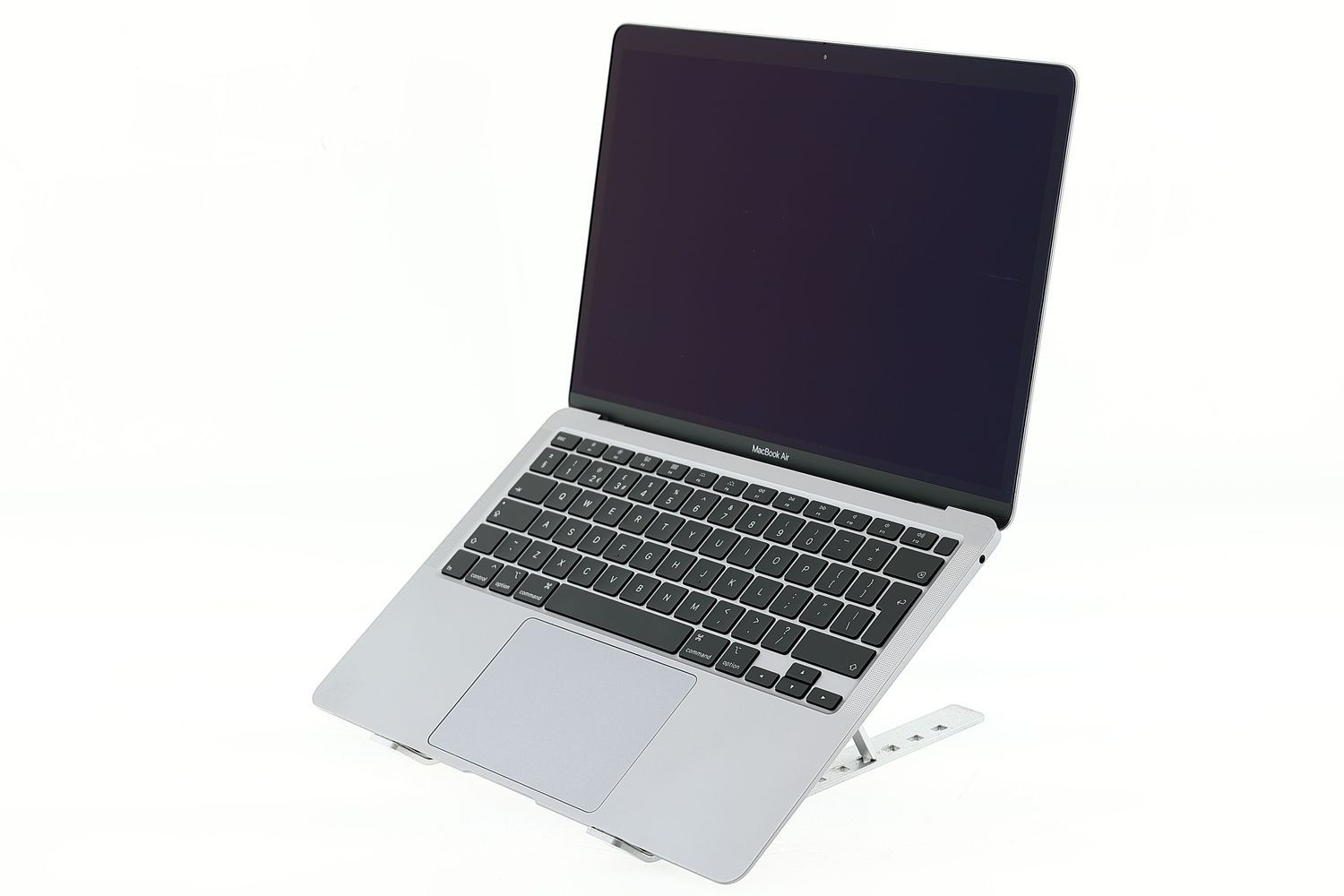 Apple MacBook Air 13″ 2020, i7 1.2 GHz, 16 GB, Intel Iris Plus 512 GB Space Gray - Отлично