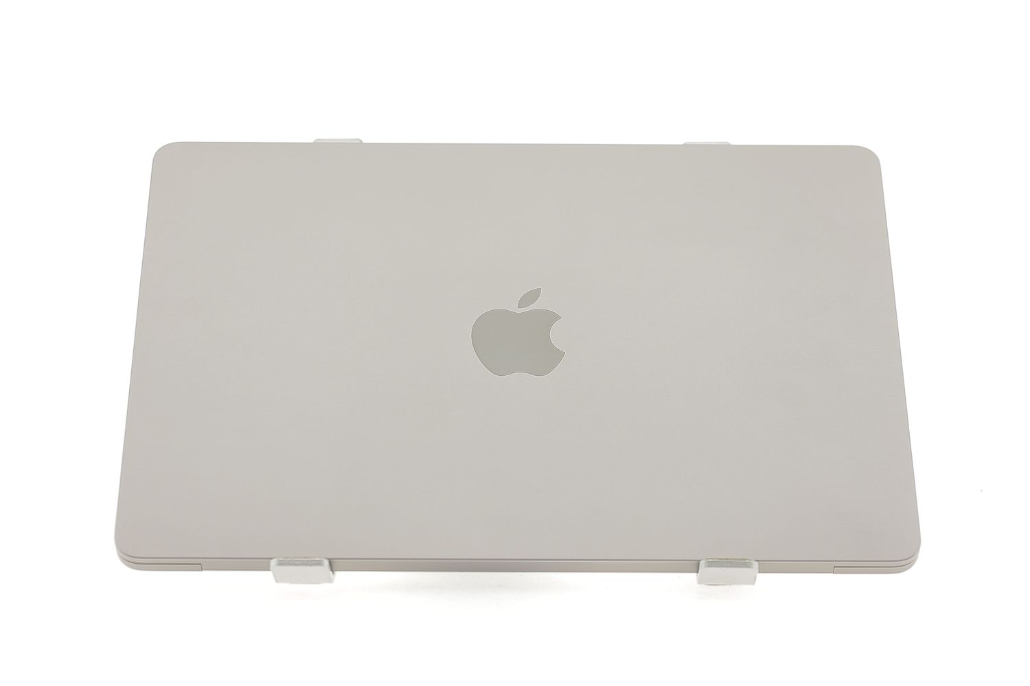 Apple MacBook Air 13″ 2022, M2 8 Cores, 8 GB, 8 core GPU 256 GB Space Gray - Като нов