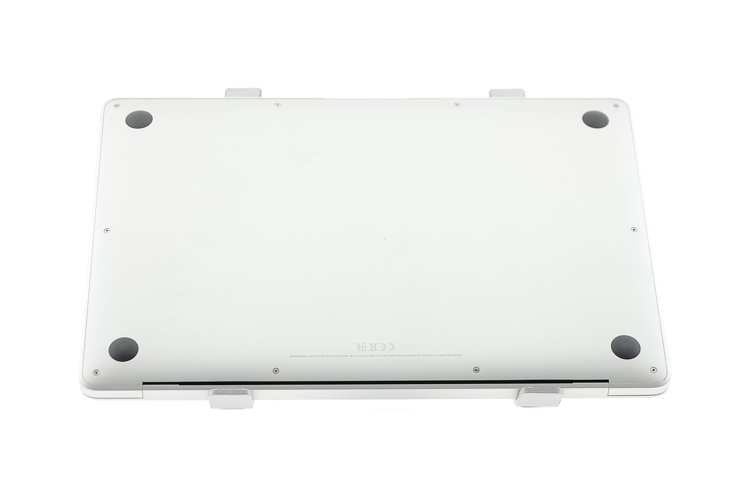 Apple MacBook Air 13″ 2020, i3 1.1 GHz, 8 GB, Intel Iris Plus 256 GB Silver - Като нов