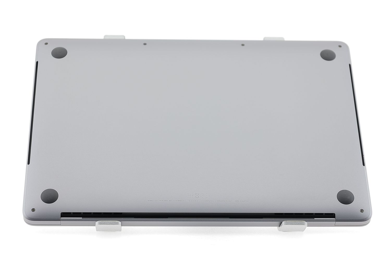 Apple MacBook Pro 13″ Touch Bar 2020, i5 2 GHz, 16 GB, Intel Iris Plus Graphics 512 GB Space Gray