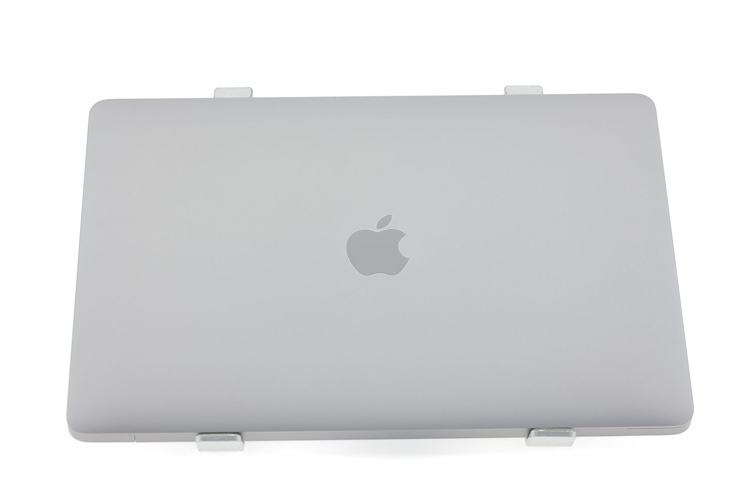 Apple MacBook Air 13″ 2020, i3 1.1 GHz, 8 GB, Intel Iris Plus 256 GB Space Gray - Kiváló