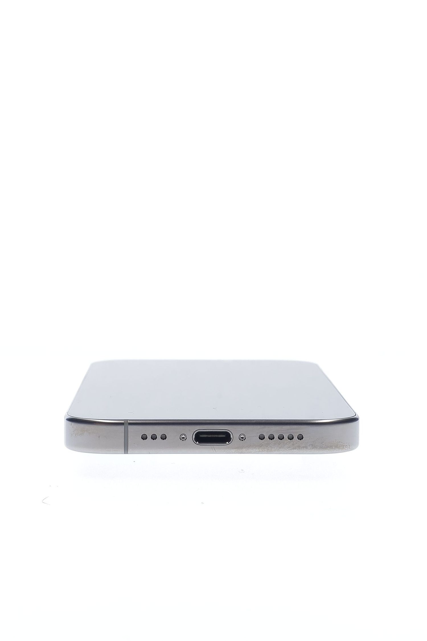 Apple iPhone 16 Pro 128 GB Natural Titanium - Като нов