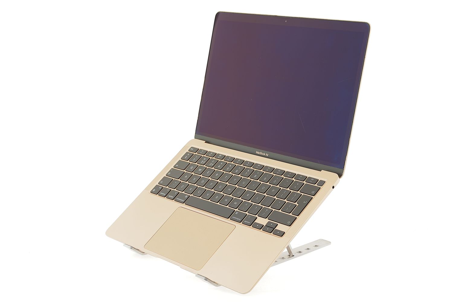 Apple MacBook Air 13″ 2020, i7 1.2 GHz, 8 GB, Intel Iris Plus 256 GB Gold - Добро