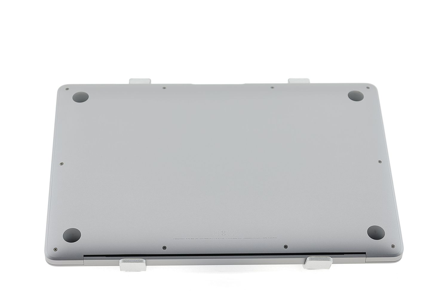 Apple MacBook Air 13″ 2020, M1 8 Cores, 8 GB, 7 core GPU 256 GB Space Gray - Ca nou