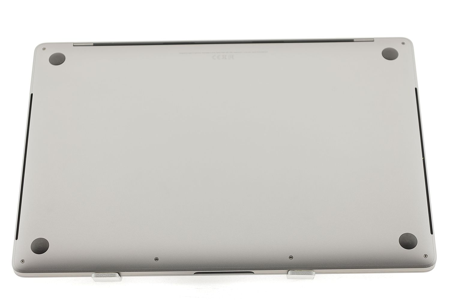 Apple MacBook Pro 15″ Touch Bar 2019, i9 2.3 GHz, 16 GB, AMD Radeon Pro 560X 512 GB Space Gray - Foarte bun