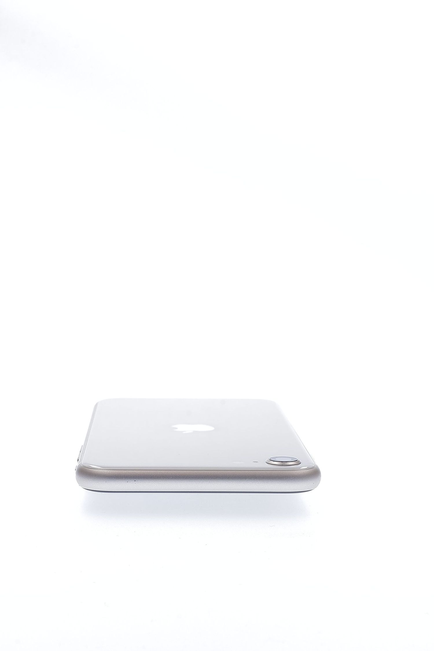 Apple iPhone SE 2022 64 GB Starlight - Отлично