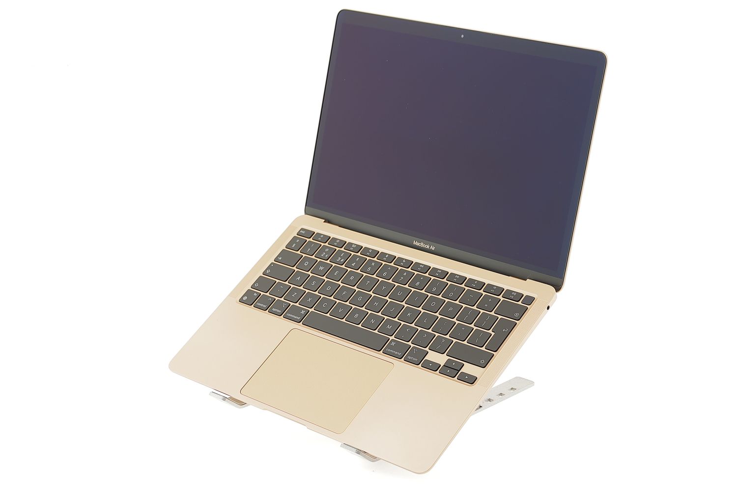 Apple MacBook Air 13″ 2020, M1 8 Cores, 8 GB, 7 core GPU 256 GB Gold - Отлично