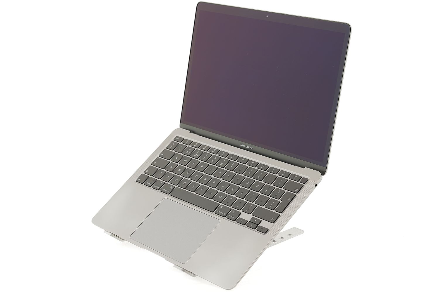 Apple MacBook Air 13″ 2020, M1 8 Cores, 8 GB, 7 core GPU 256 GB Silver - Nagyon jó