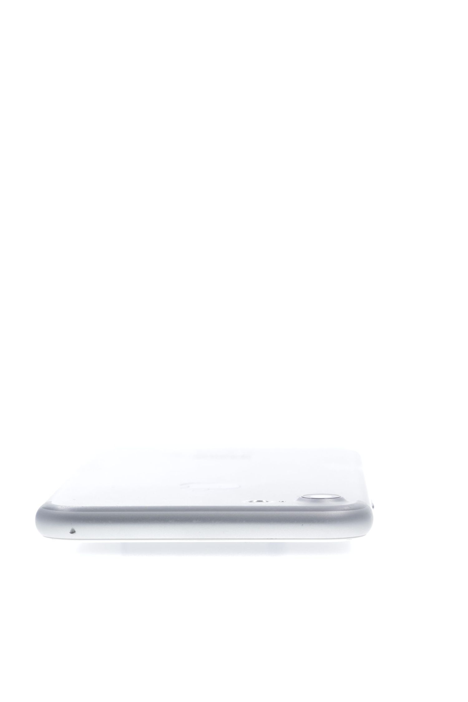 Apple iPhone 7 128 GB Silver - Много добро