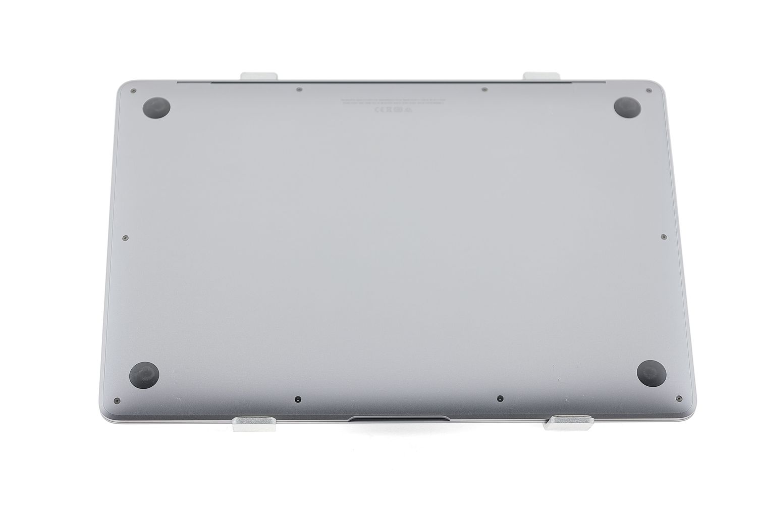 Apple MacBook Air 13″ 2020, M1 8 Cores, 8 GB, 7 core GPU 128 GB Space Gray - Excelent