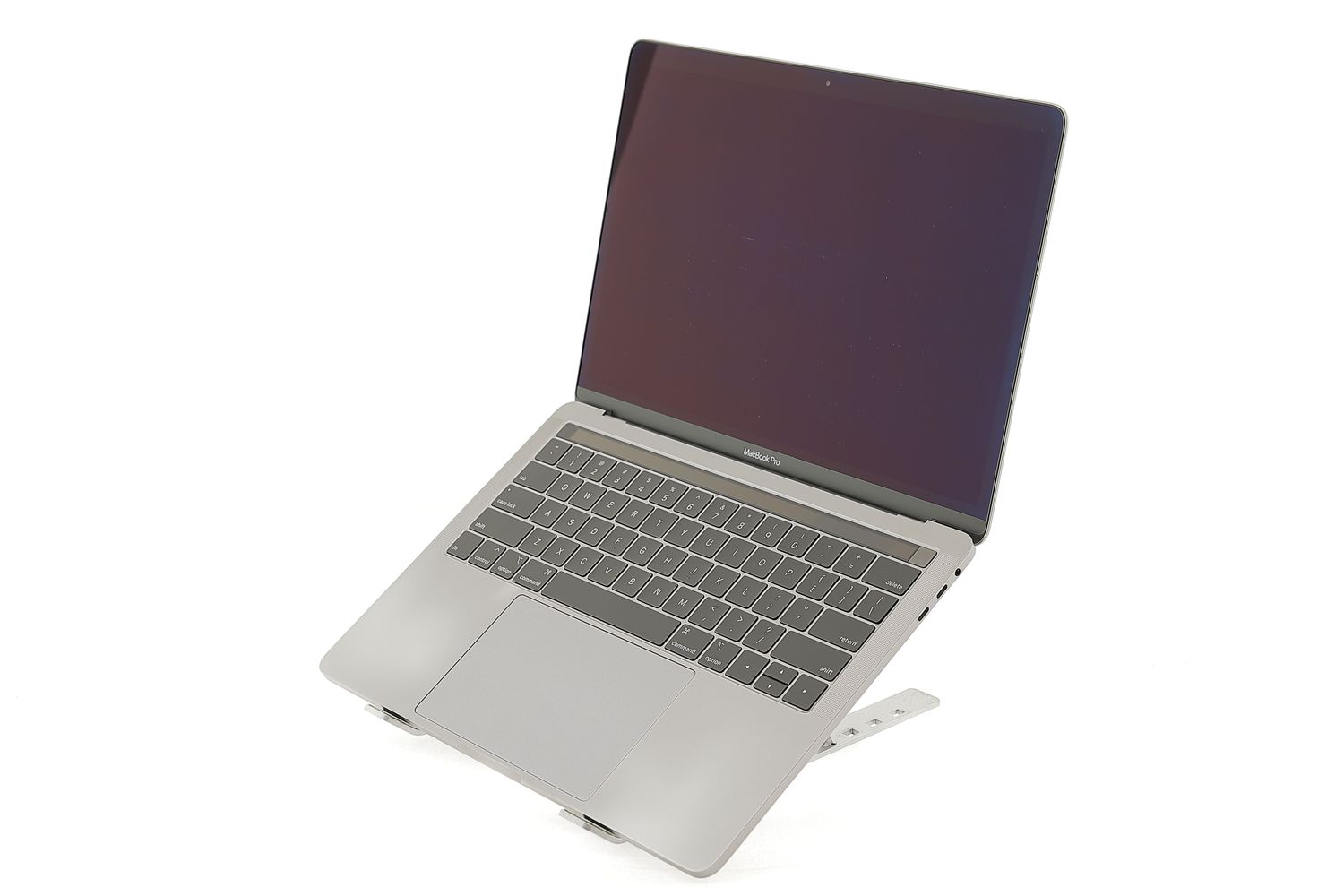 Apple MacBook Pro 13″ Touch Bar 2018, i7 2.7 GHz, 16 GB, Intel Iris Plus Graphics 655 1 TB Space Gray - Nagyon jó