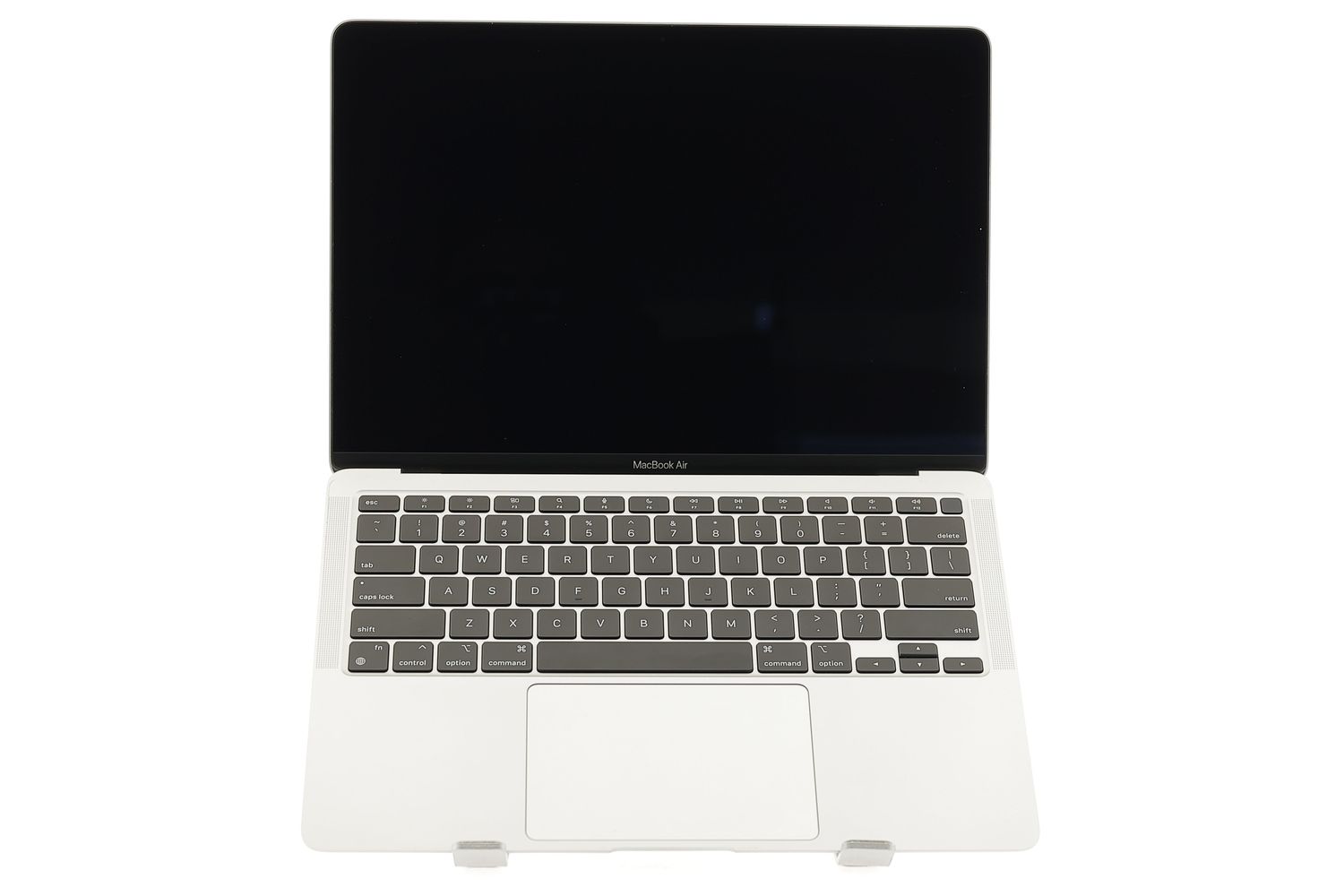 Apple MacBook Air 13″ 2020, i3 1.1 GHz, 8 GB, Intel Iris Plus 256 GB Silver - Újszerű