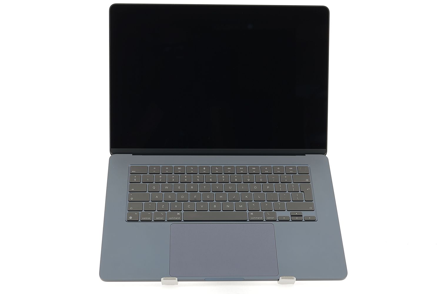 Apple MacBook Air 15″ 2024, M3 8 Cores, 16 GB, 10 core GPU 512 GB Midnight - Újszerű