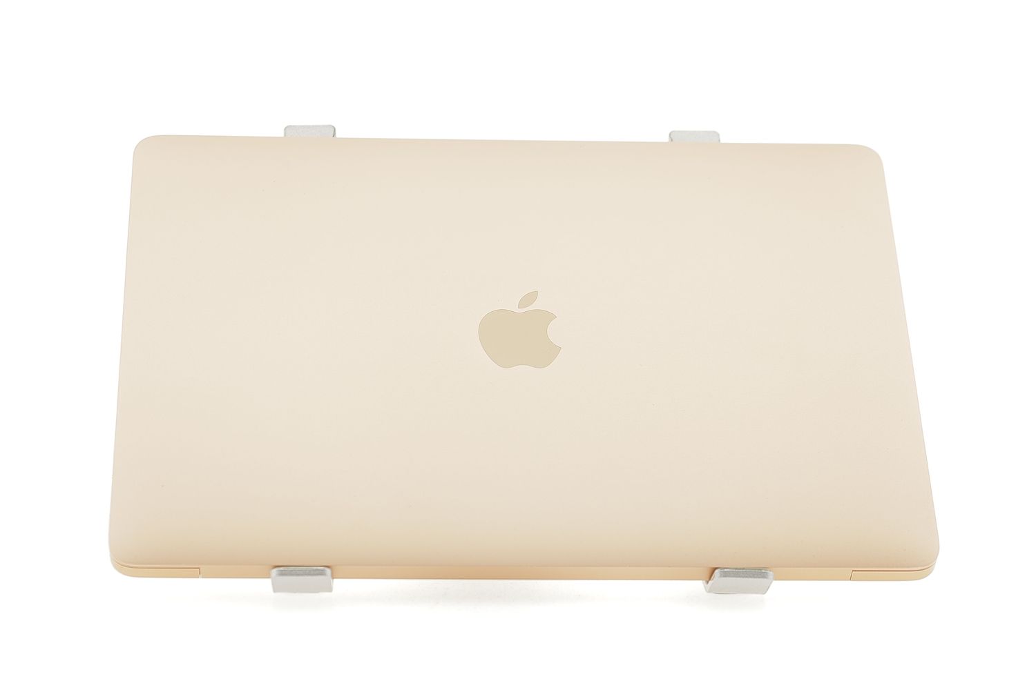 Apple MacBook Air 13″ 2020, i5 1.1 GHz, 8 GB, Intel Iris Plus 256 GB Gold - Excelent