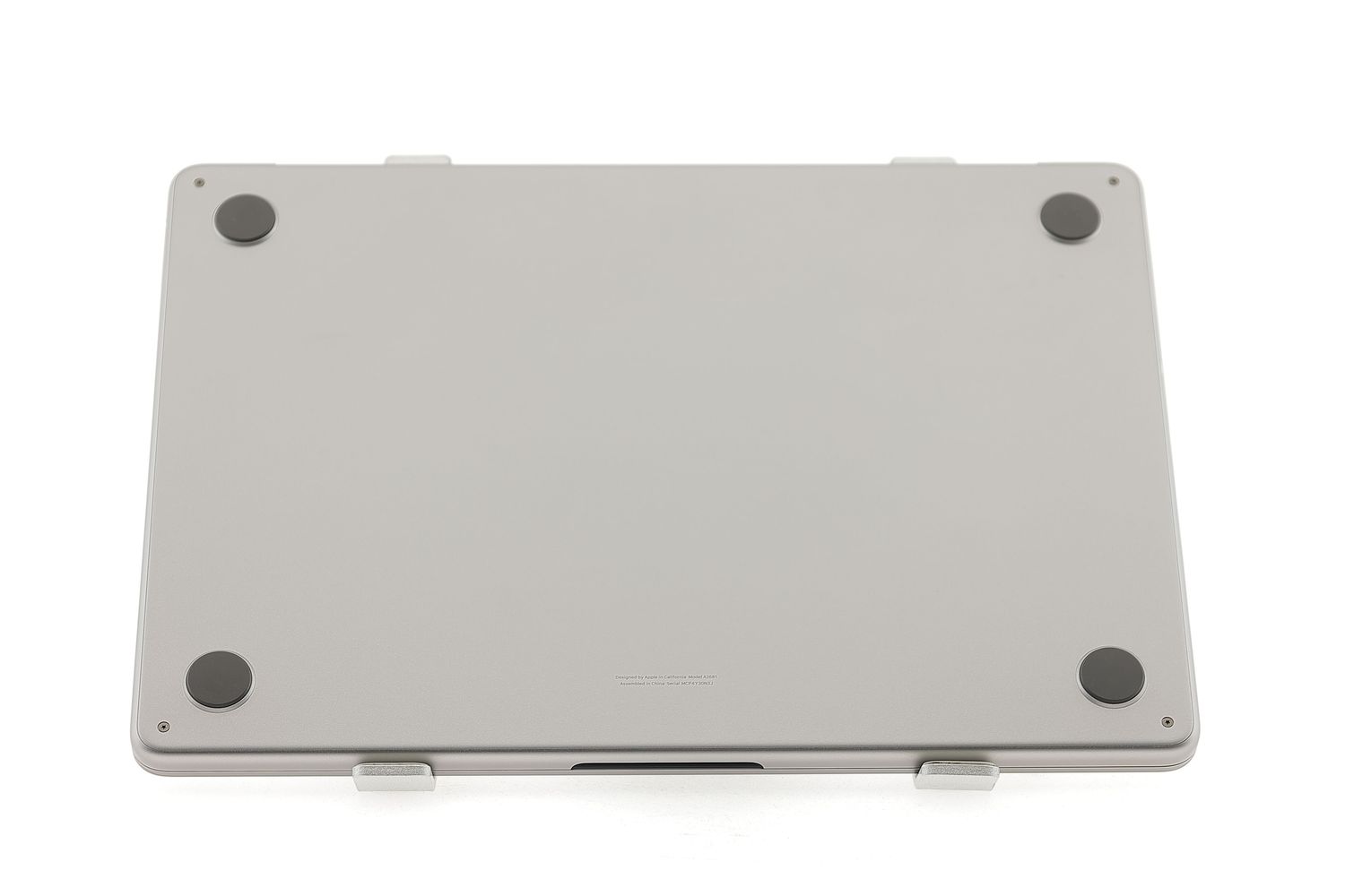 Apple MacBook Air 13″ 2022, M2 8 Cores, 8 GB, 8 core GPU 256 GB Space Gray - Като нов