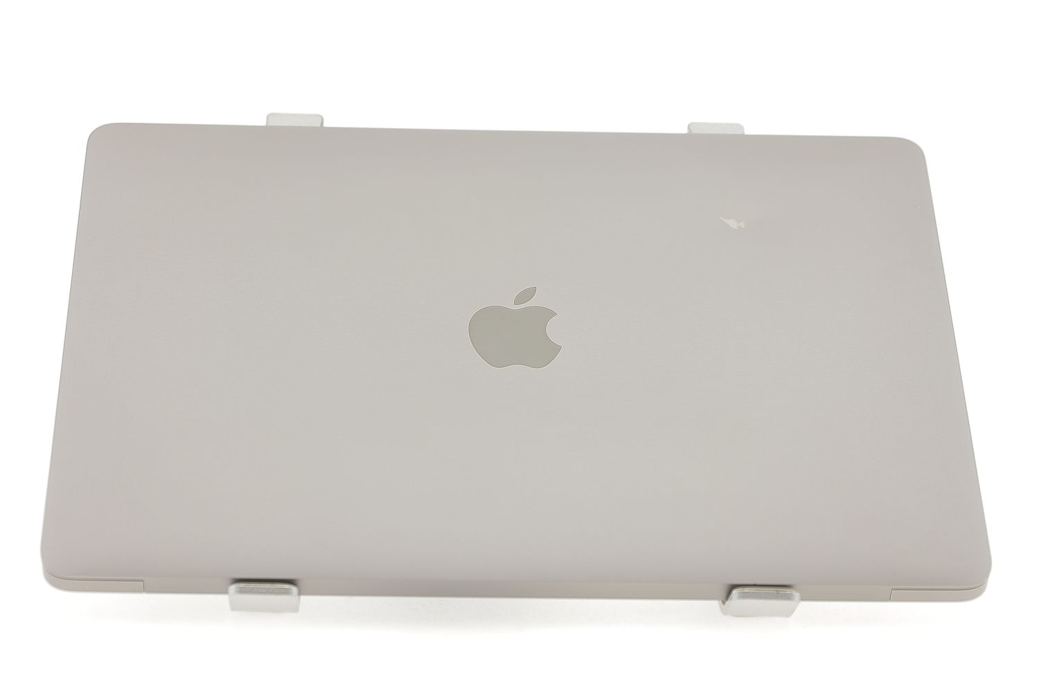 Apple MacBook Air 13″ 2020, i5 1.1 GHz, 8 GB, Intel Iris Plus 512 GB Space Gray - Като нов