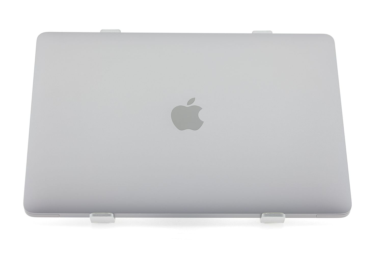 Apple MacBook Pro 13″ 2020, M1 8 Cores, 8 GB, 8 core GPU, Space