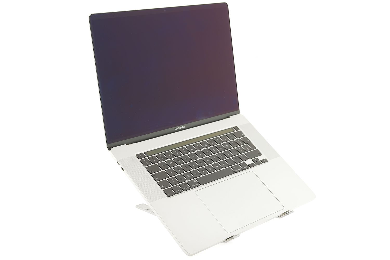 Apple MacBook Pro 16″ Touch Bar 2019, i9 2.4 GHz, 16 GB, AMD Radeon Pro 5300M 512 GB Silver - Excelent