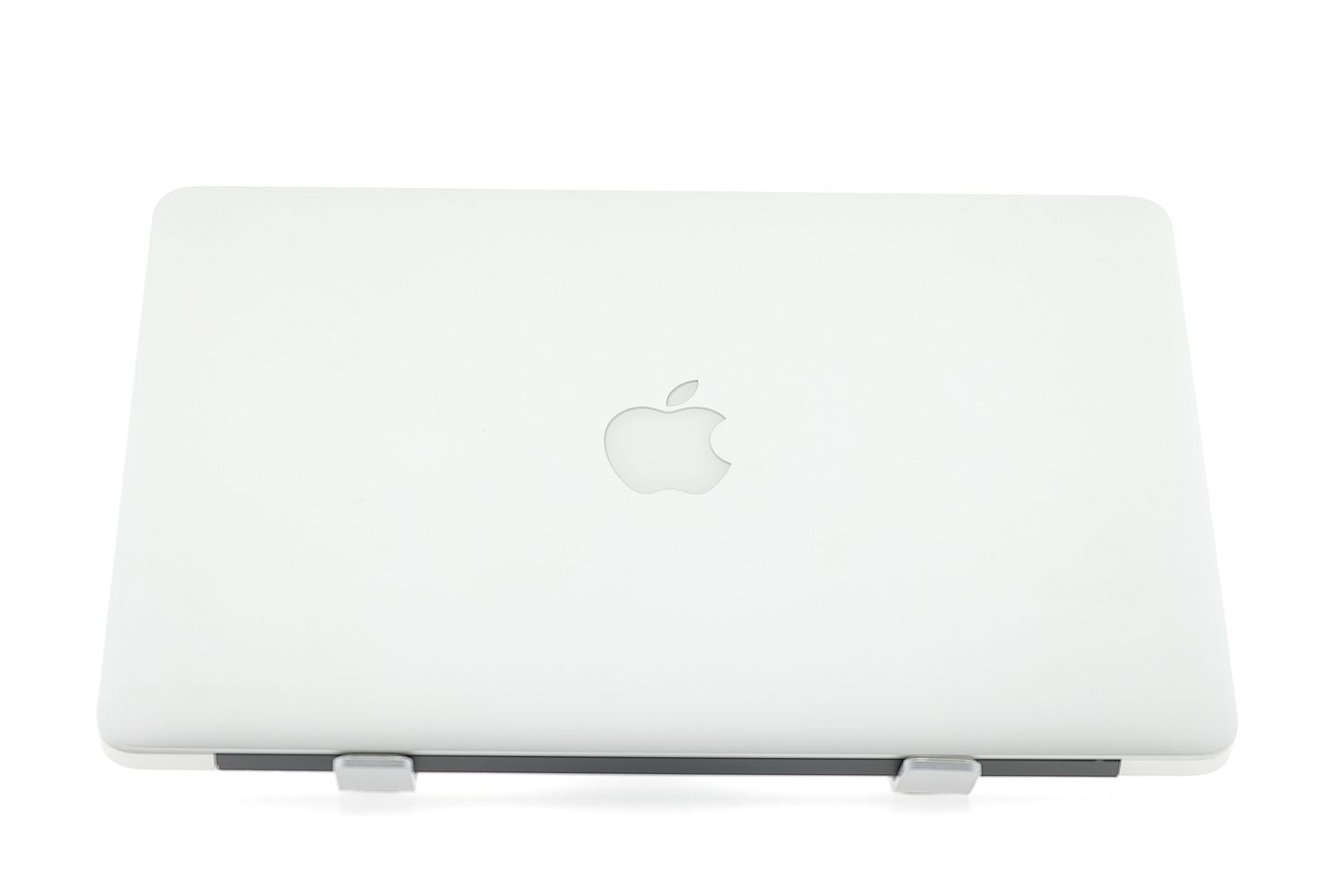 Apple MacBook Air 13″ 2017, i5 1.8 GHz, 8 GB, HD Graphics 6000 128 GB Silver - Като нов